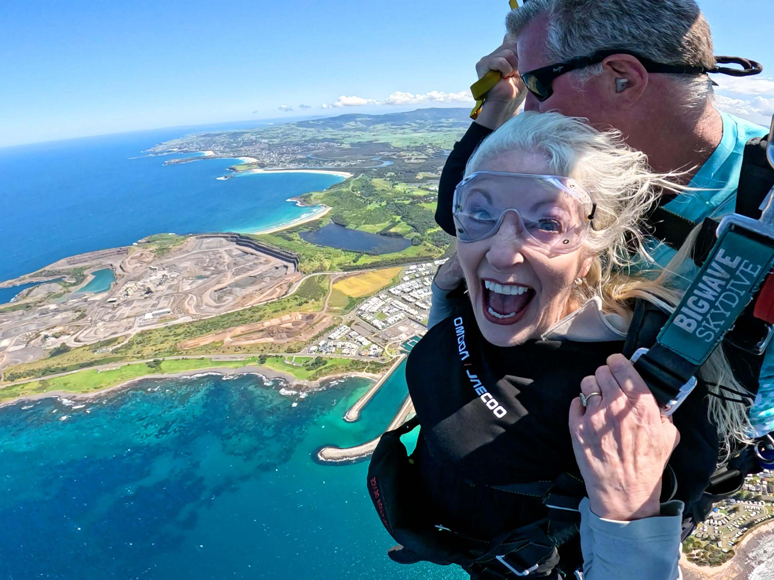 OJ_BUCKET-LIST_SKYDIVE STILLS_0003 (1)